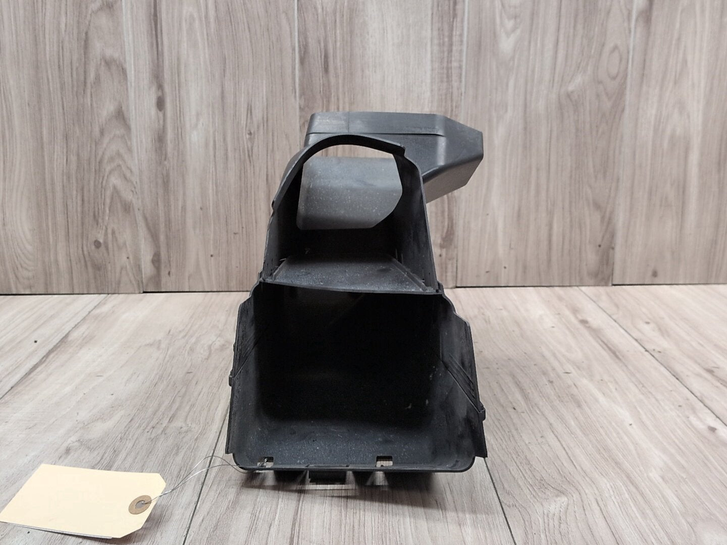 2015 - 2019 BMW X6 F86 Right Passenger Brake Air Duct 8056318 S63B44T2