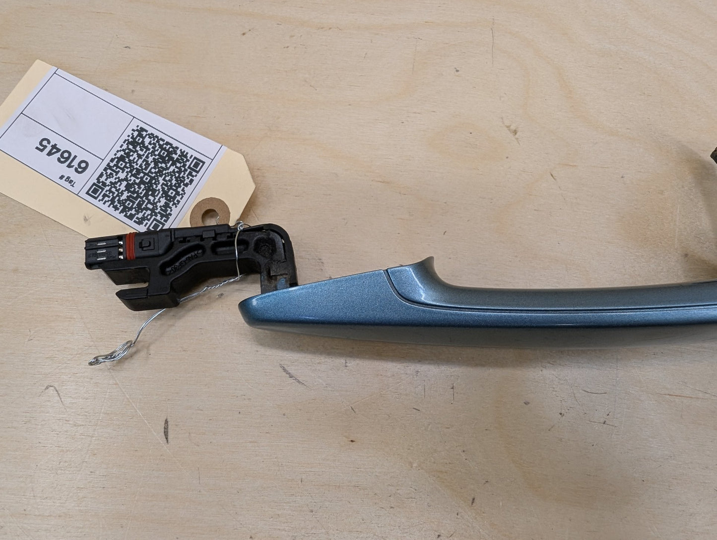 2007-2013 BMW 335i E93 Front Left Driver Exterior Door Handle w/ Comfort Access 7202321