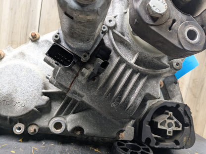 2007 - 2013 BMW X5 E70 Transmission Transfer Case 7599886 N62B48B