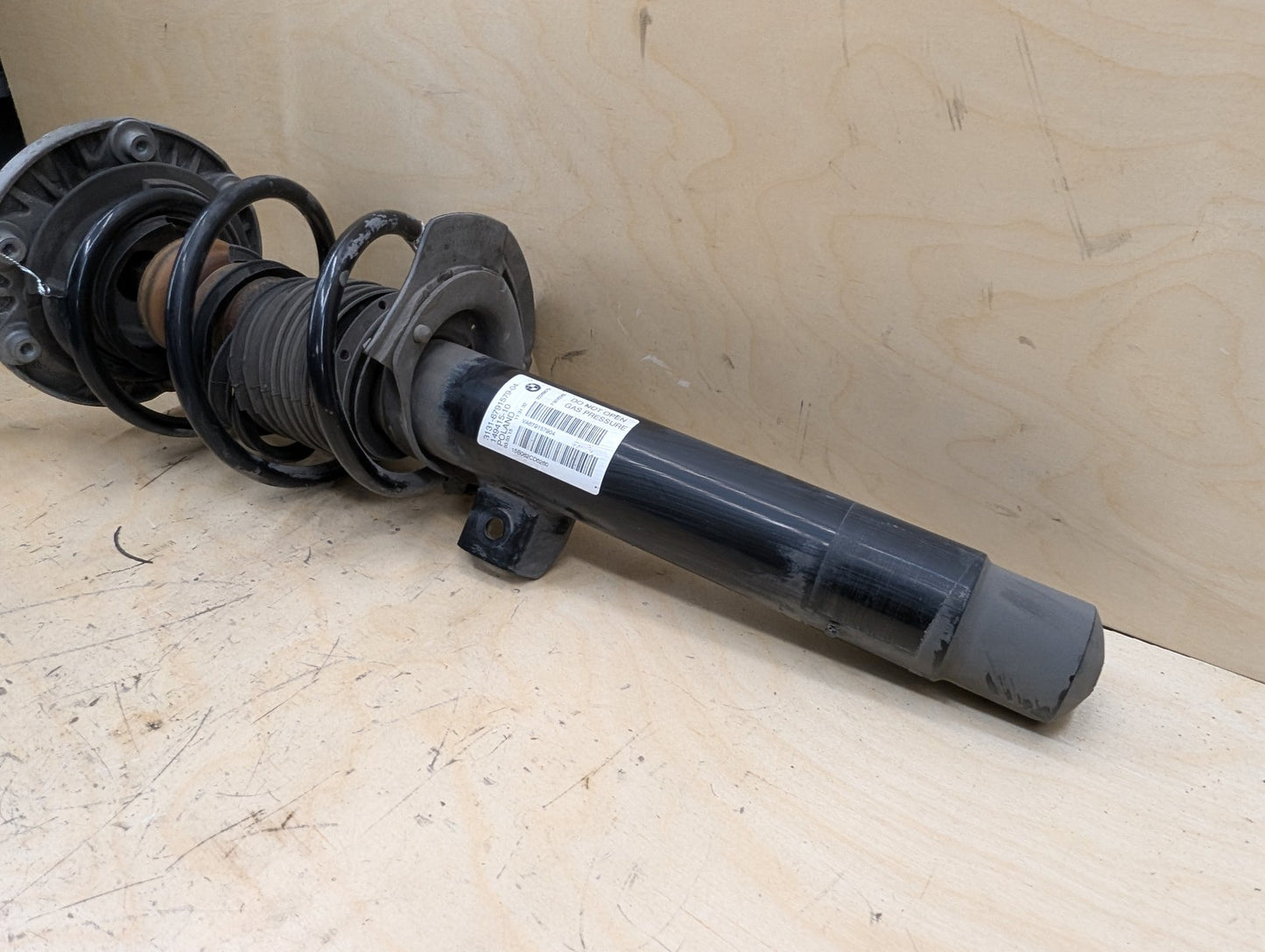 2012-2018 BMW 320i F30 - Front Left or Right Spring Strut Shock Absorber PN: 6791579