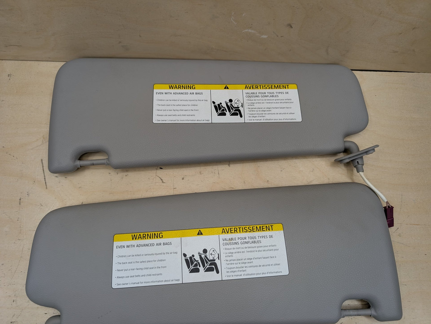 2006-2011 BMW 328i E90 Front Left Right Sun Visor SET 7252053