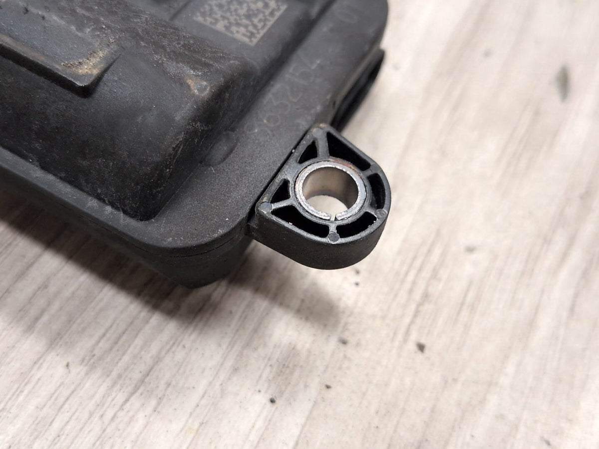 OEM BMW F15 F22 F23 F30 F32 F33 F36 F44 F48 Muffler Exhaust Flap Actuator Motor