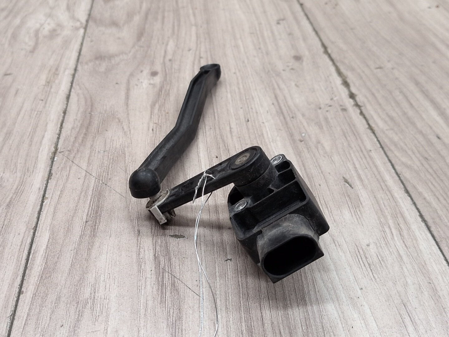 OEM BMW F30 F80 G20 G30 M3 Front Rear Left Right Suspension Height Level Sensor