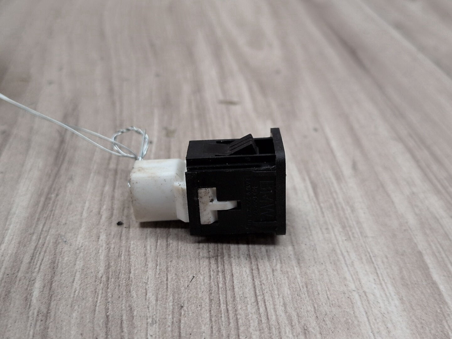 OEM BMW F30 F36 F80 F82 F83 M3 M4 F90 G01 G05 G12 G20 G30 X3 X5 USB Socket Port