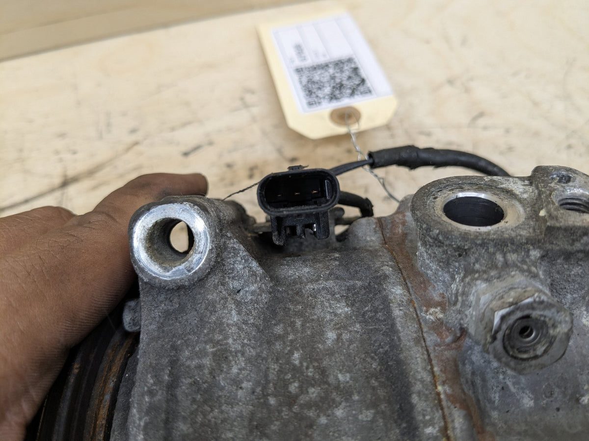 2016-2019 BMW G12 750i N63B44O2 Engine A/C Compressor Clutch Pump Pulley 9380568