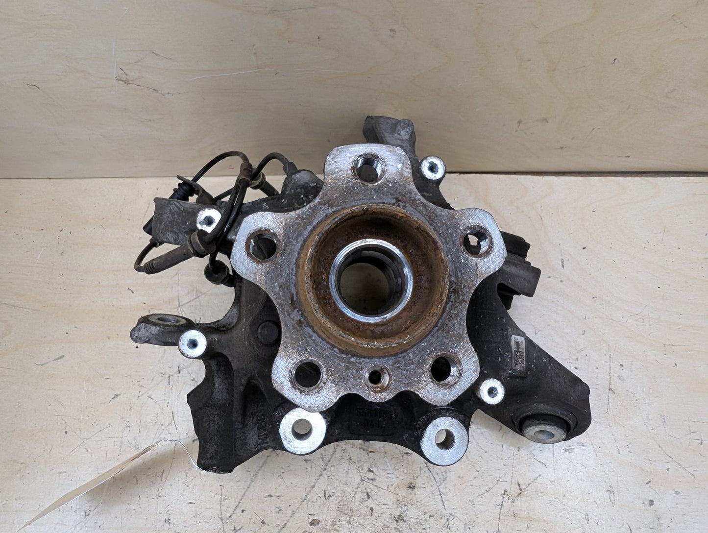 2016-2022 BMW 750i G12 Rear Left Driver Spindle Knuckle w/ Bearing 6865661