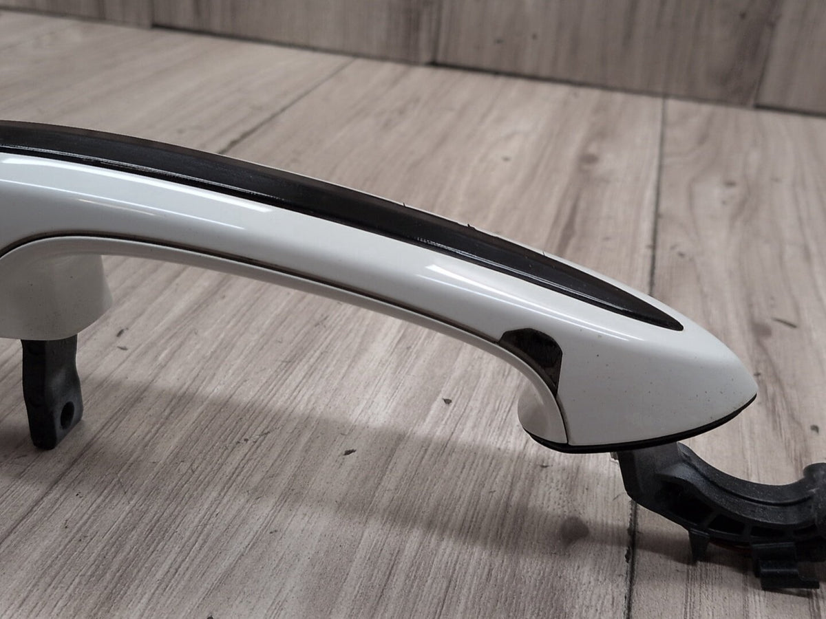 OEM BMW F90 G30 540 M550 Front Rear Right Passenger Door Handle COMFORT White
