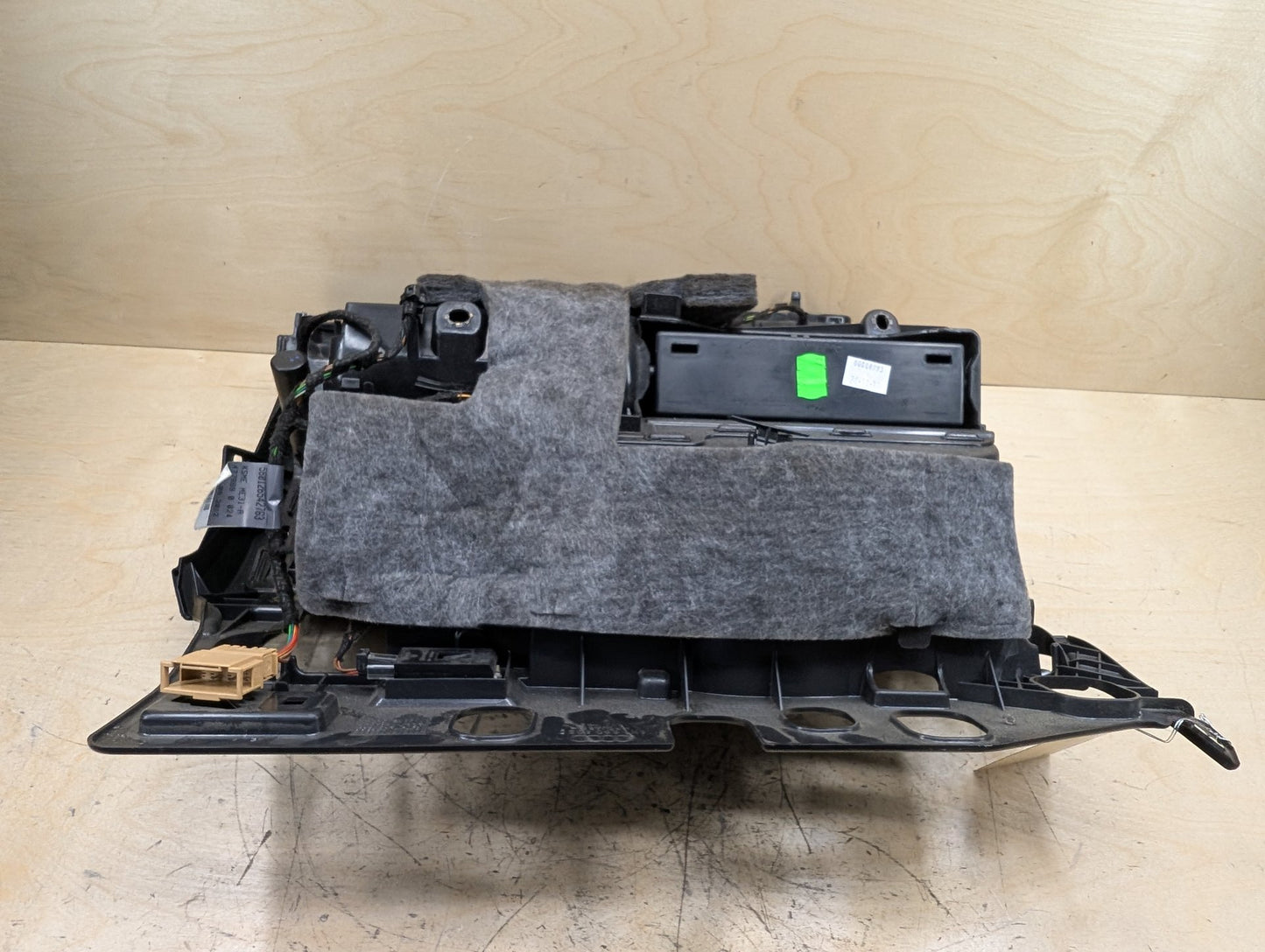 2011-2017 Audi RS5 8T Dashboard Dash Board Panel Glove Box Assemly 8K1880302C OEM