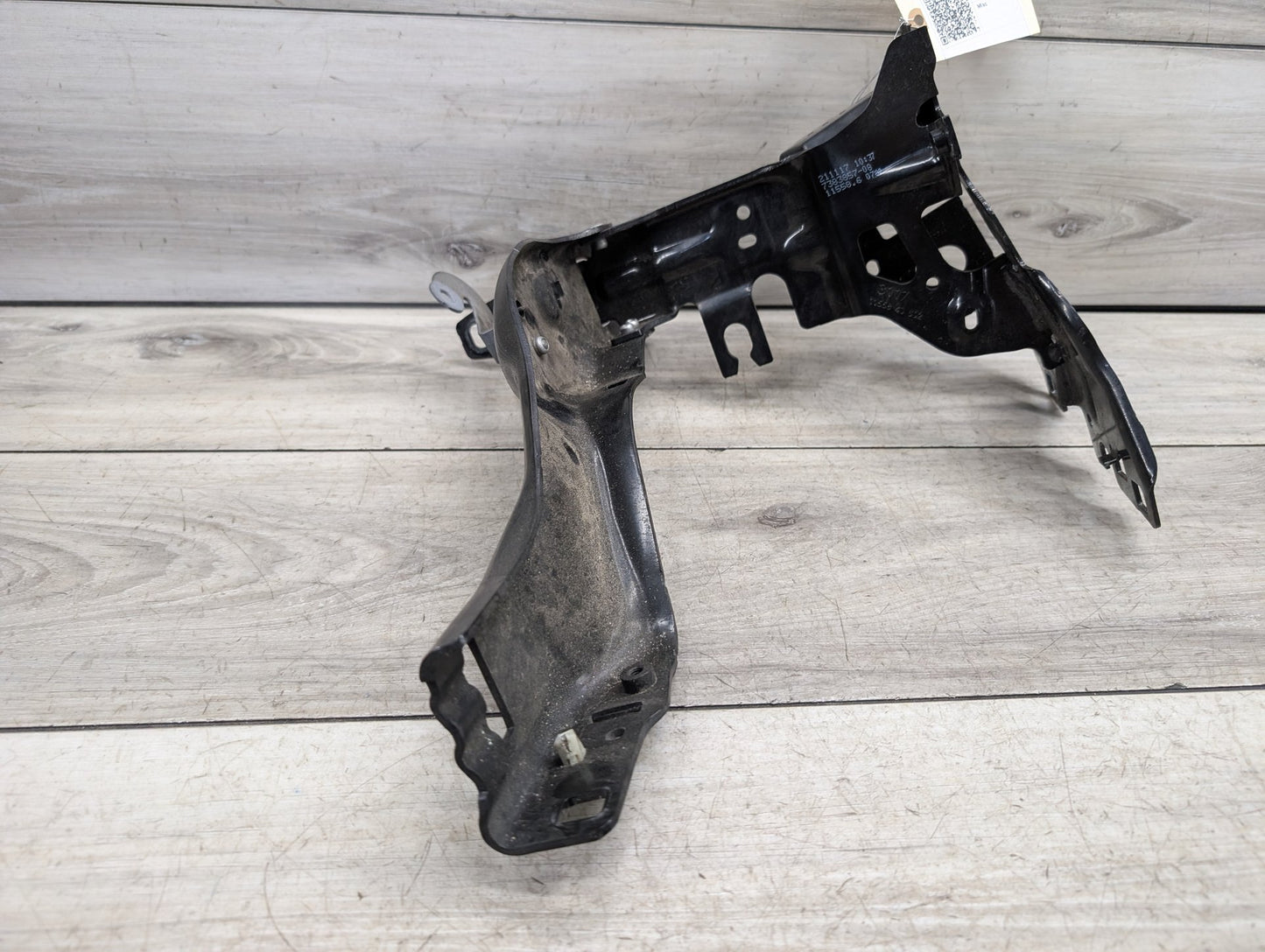 2017-2023 BMW 530i G30 Left Driver Headlight Bracket 7383857