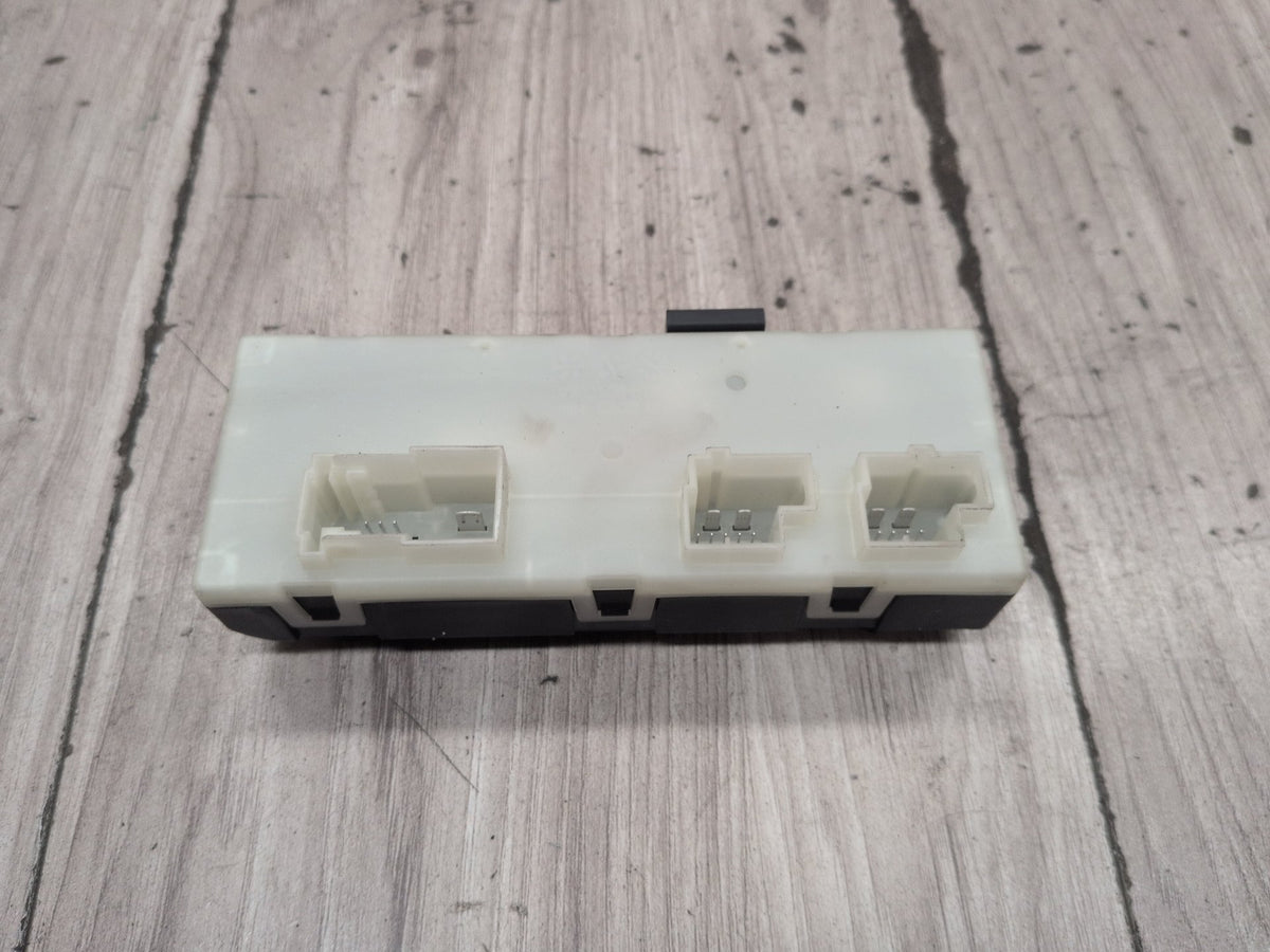 PRE-LCI OEM BMW F90 G01 G12* G20 G30 X3 M5 Trunk Tailgate Decklid Control Module