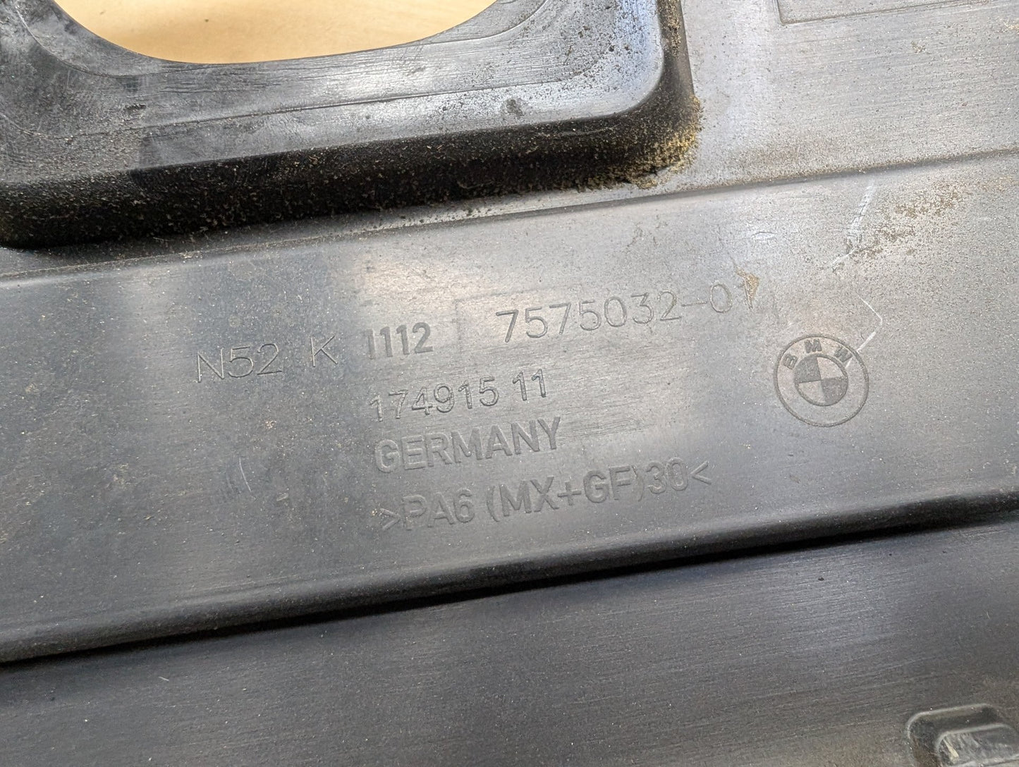 OEM BMW E60 E82 E84 E88 E89 E90 E92 E93 Engine N52 Motor Cover Head Covering