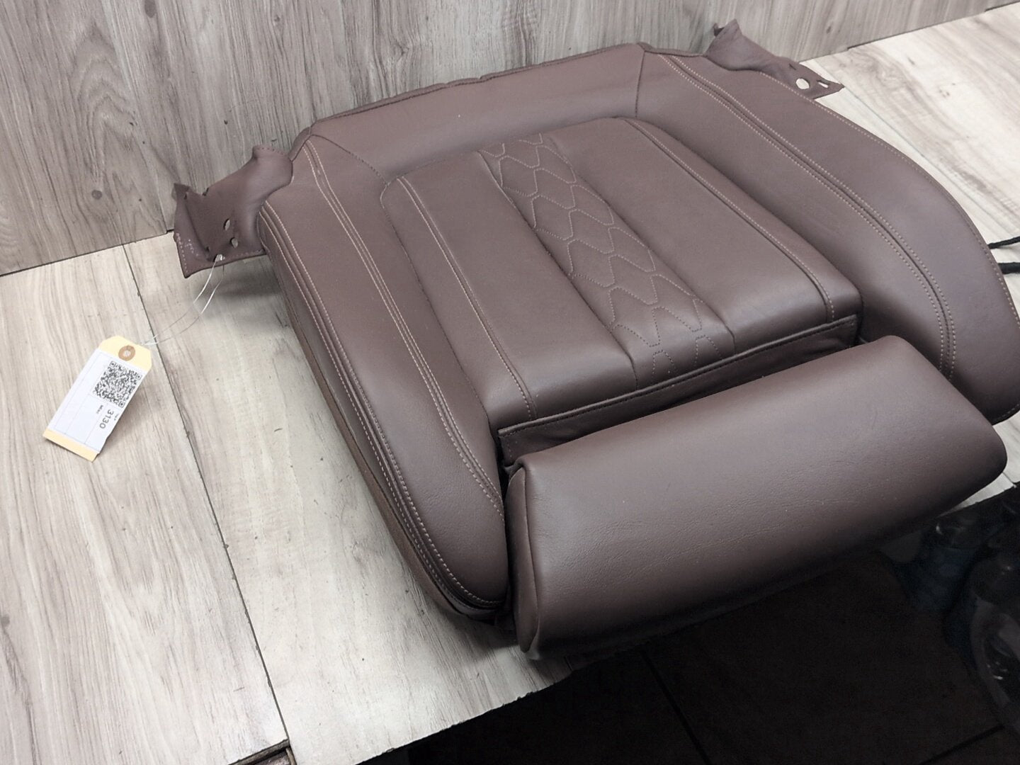 19-25 OEM BMW G05 G06 G07 X5 Front Driver / Passenger Lower Seat Cushion 8493240