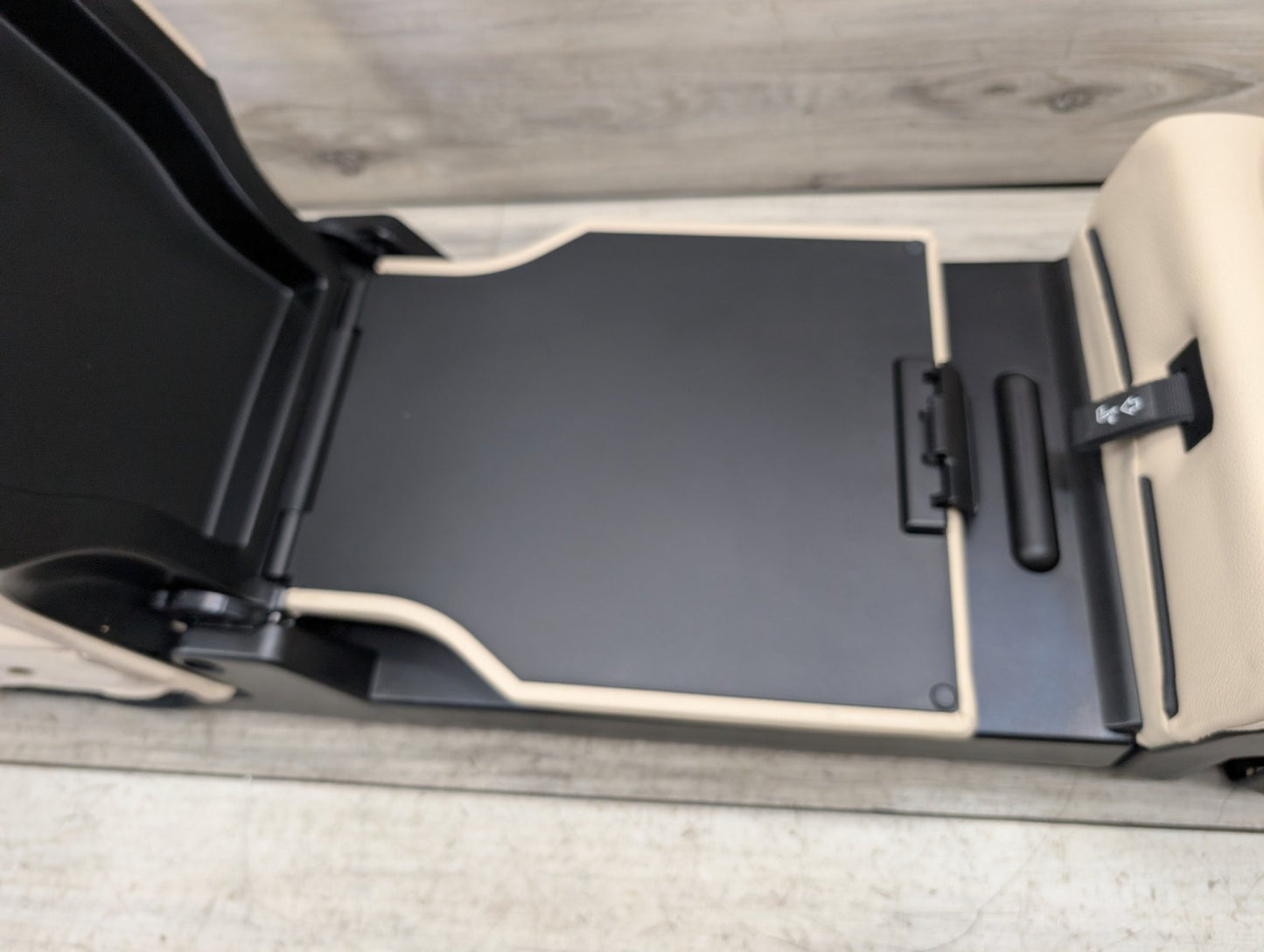 2019-2026 BMW X5 G05 Rear Center Middle Seat W/ Cupholder Armrest Assembly 7499799