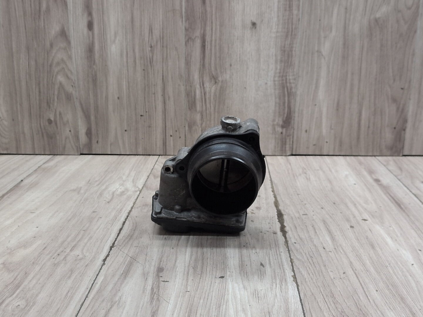 OEM BMW F39 F44 F48 F90 G05 G12 750 G30 M550 M8 Engine B46 N63 S63 Throttle Body