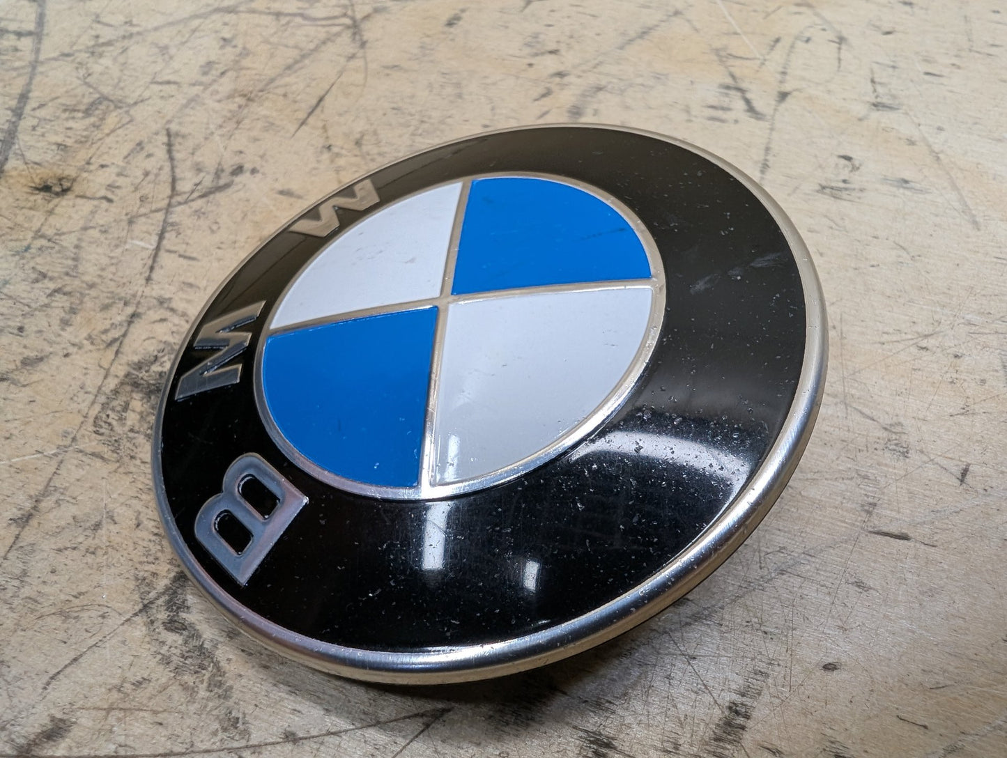OEM BMW G01 G05 G30 G45 G60 G90 X3 X5 Hood Trunk Emblem Badge Symbol Logo 82mm