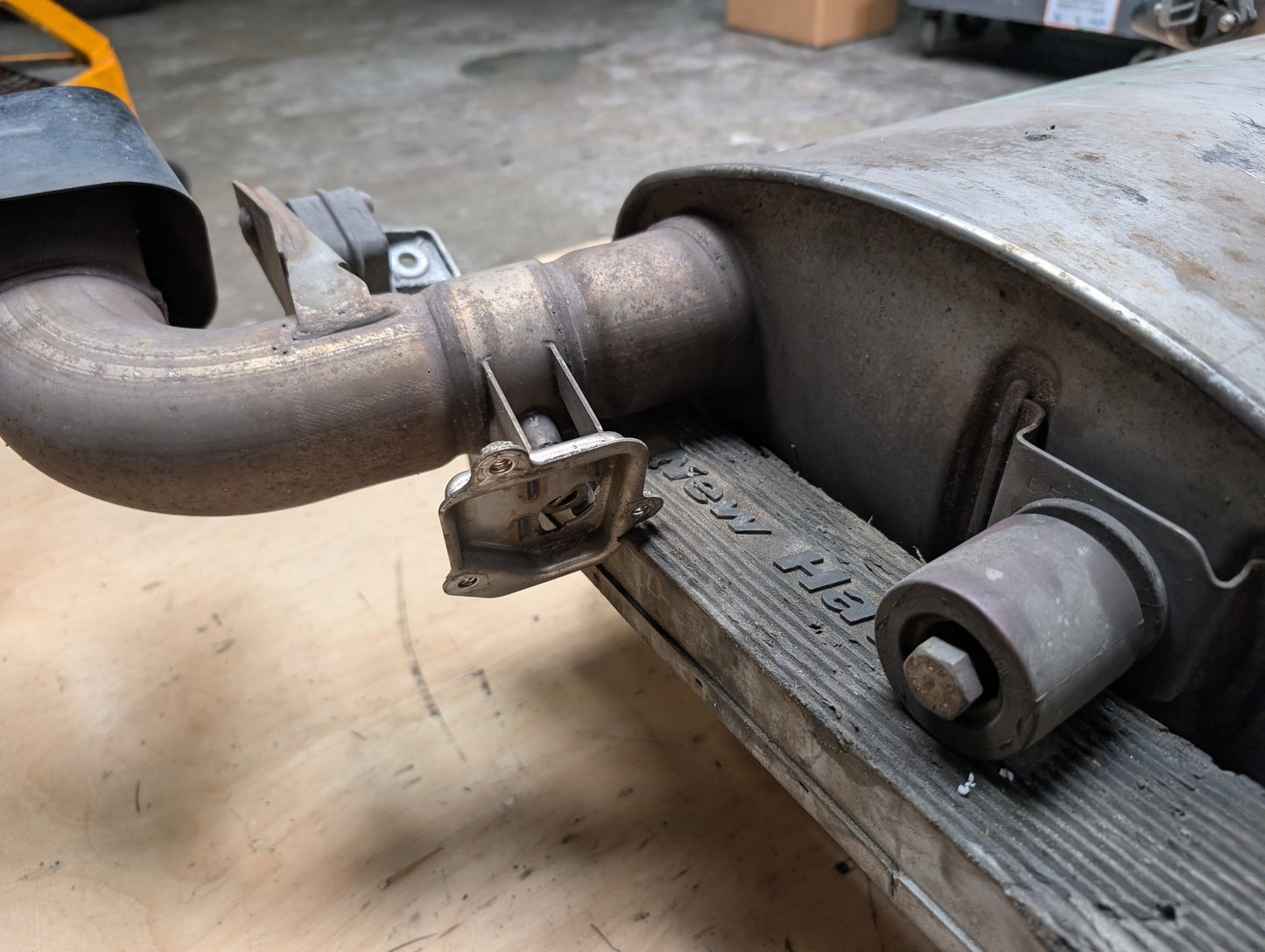 2018 - 2023 BMW X3 G01 Rear Exhaust Muffler 8693952 B58B30M0