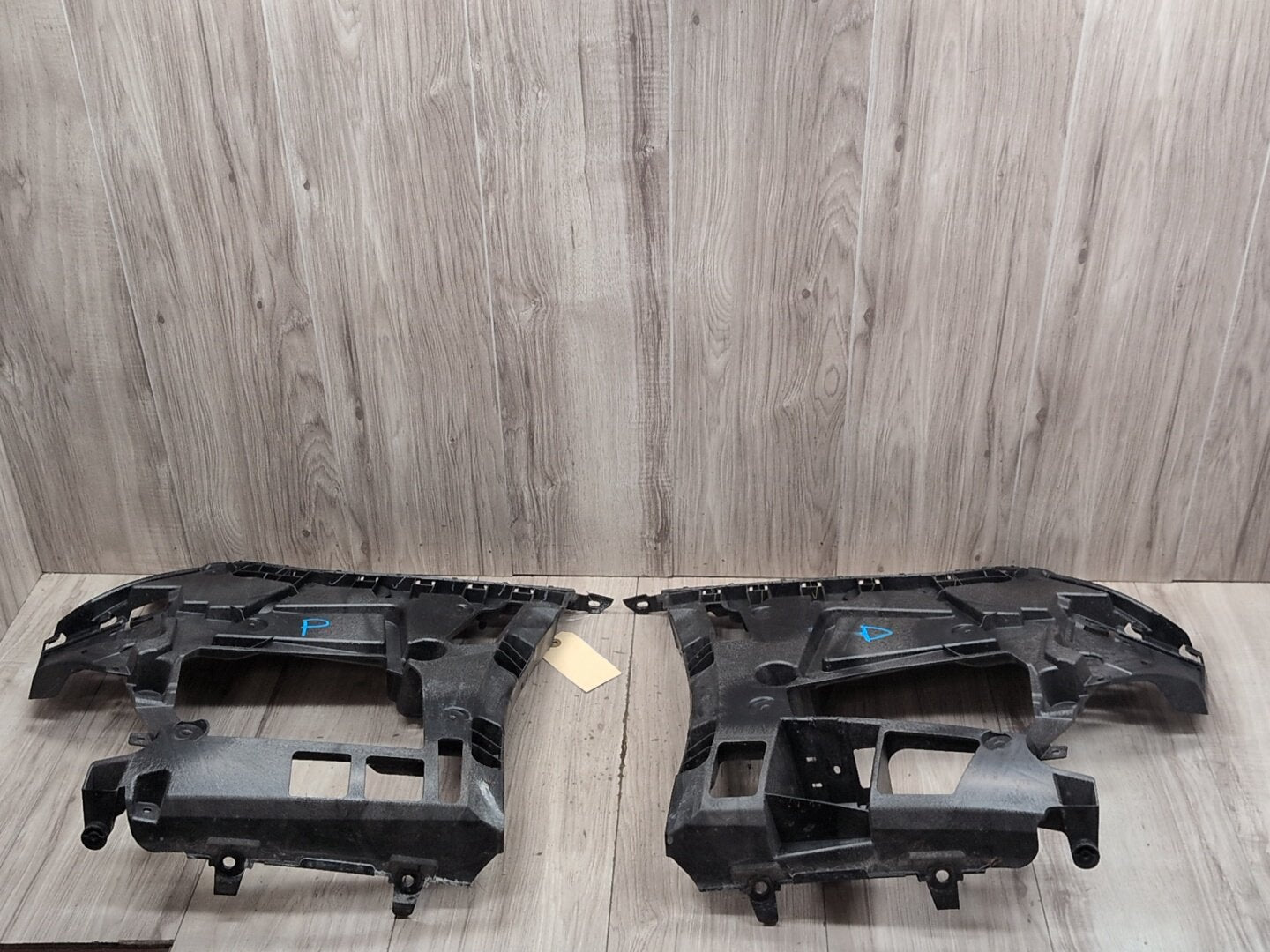 19-21 OEM BMW G20 M SPORT Rear Right Passenger Bumper Support Bracket Mount PAIR
