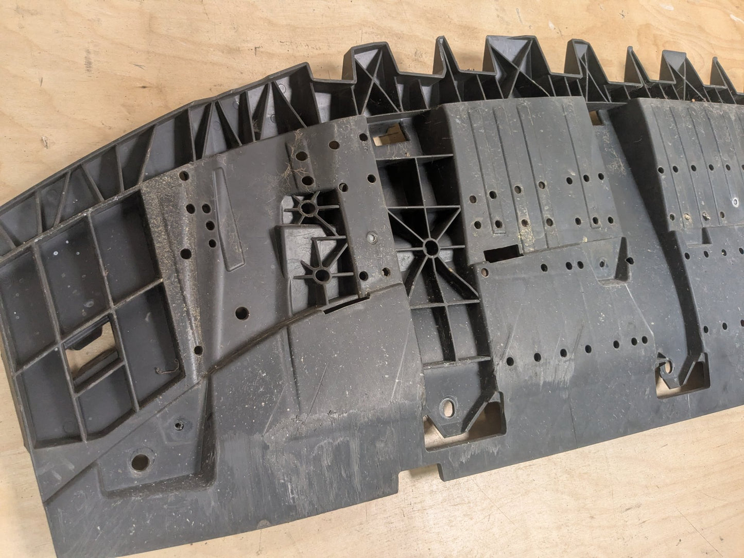 2015-2018 Audi Q3 8U Engine Splash Guard Shield 8U0807233H