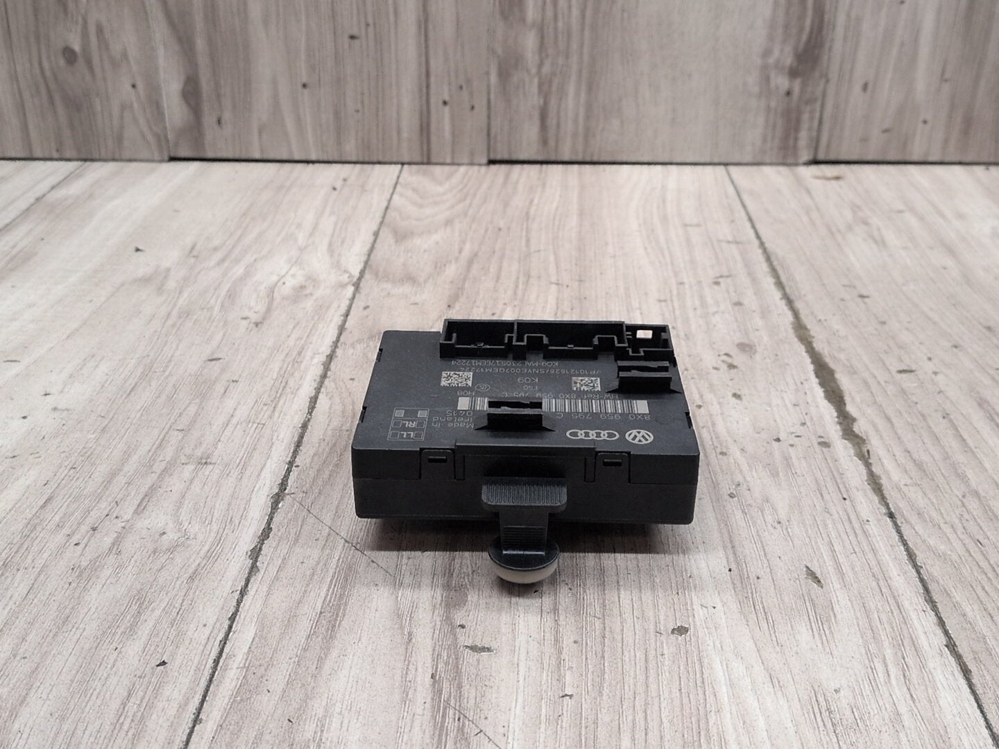2018 Audi Q3 8U Rear Left or Right Window Door Control Module Module 8X0959795C