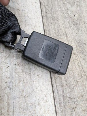 OEM BMW G01 G02 F97 F98 X3 REAR Right Passenger Side SeatBelt Seat Belt Buckle