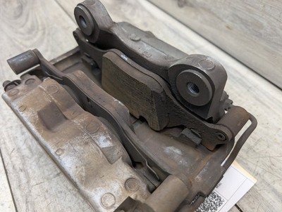 NOTE* OEM BMW G05 G06 40 G20 G22 G23 G26 G30 Front Right Passenger Brake Caliper
