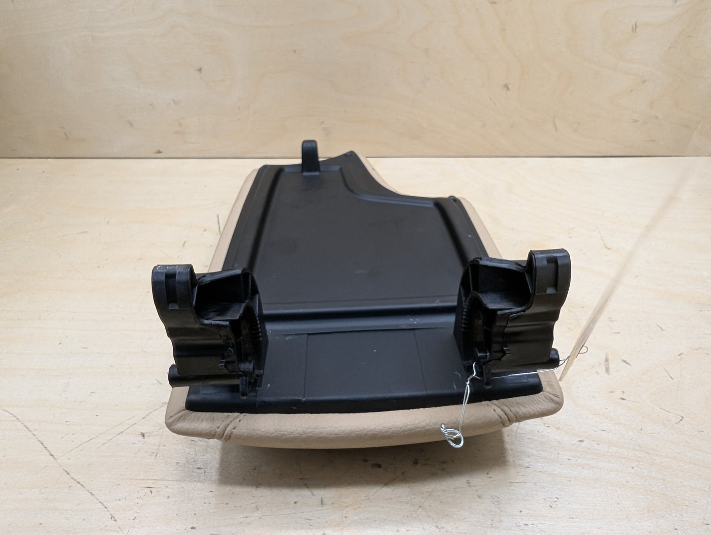 2012-2018 BMW 328i F30 Center Console Armrest Arm Rest 9285130