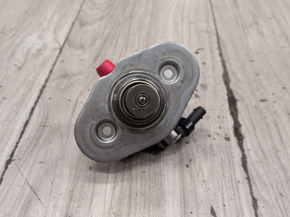 16-20 OEM BMW G11 G12 750 G30 M550 Engine N63R HPFP High Pressure Fuel Pump 5-8