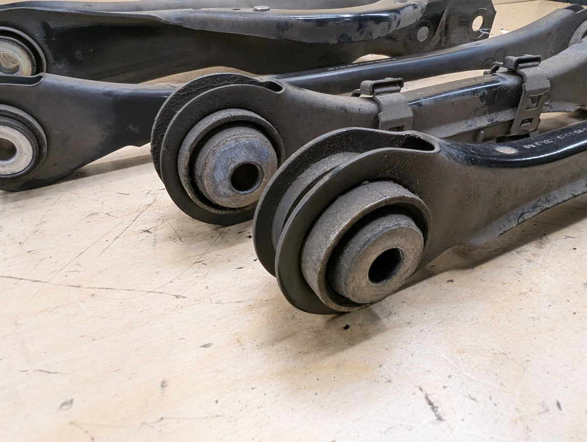 2012-2018 BMW 328i F30 Rear Left Driver Control Arms SET 6792540