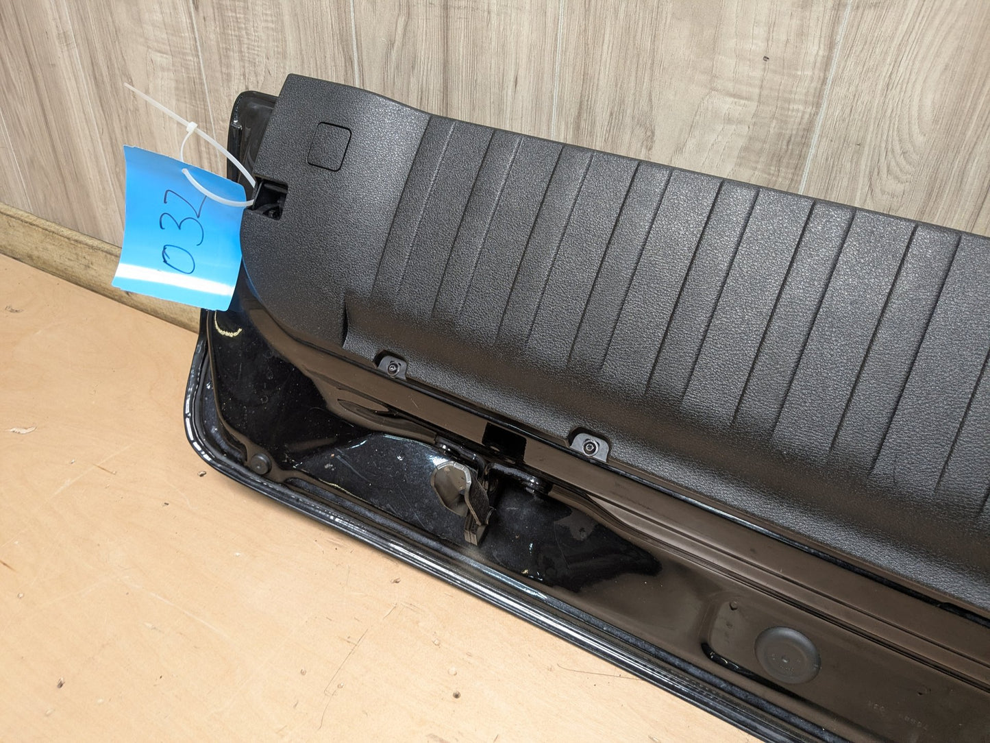 2014 - 2018 BMW X5 F85 Rear Lower Liftgate Tailgate 7378123 S63B44T2