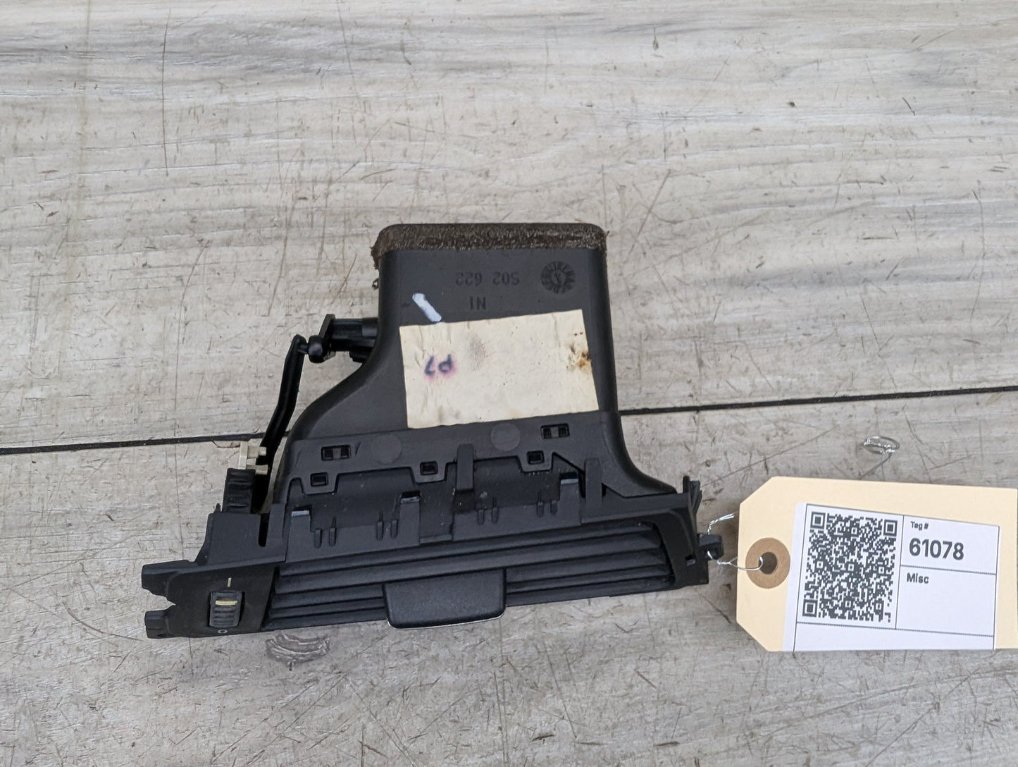 06-13 OEM BMW E90 E92 E93 335 328 M3 Left Driver Side Dashboard Air Vent