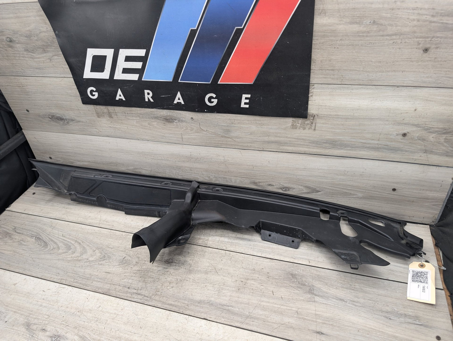 2018 - 2023 BMW X3 G01 Left Driver Engine Bay Cover Panel Seal Trim SET 7397491 B58B30M0