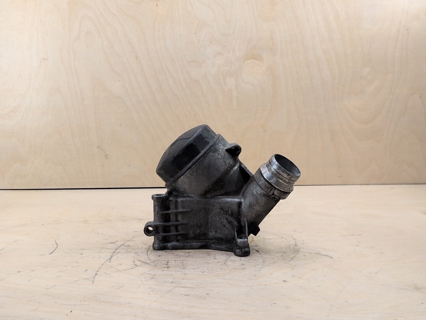 OEM BMW E82 E88 E90 E92 E93 Engine N51 N52 N54 N55 Oil Filter Housing COOLER
