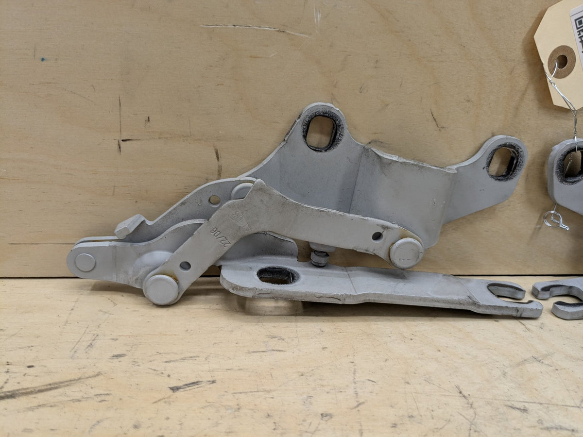 2007-2013 BMW 335i E92 Hood Bonnet Hinges SET 7210677 OEM