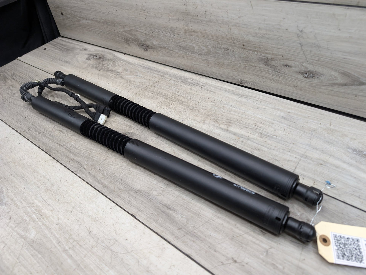 2014 - 2019 BMW 340 F34 Rear Left Right Liftgate Trunk Lid Strut Shock Supports SET 7298983 B58B30M0