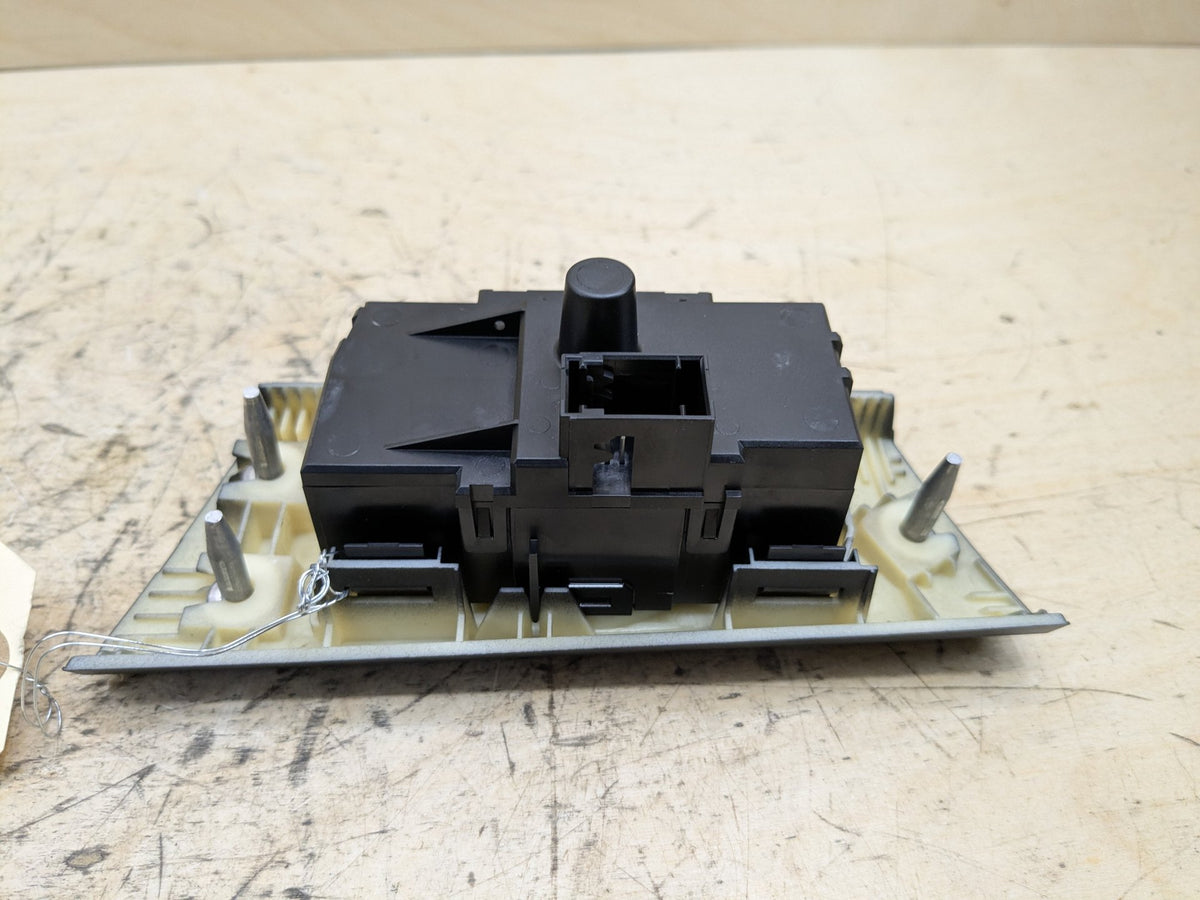 OEM BMW E82 E88 E90 E92 E93 M3 Headlight Switch Control Panel Light Module