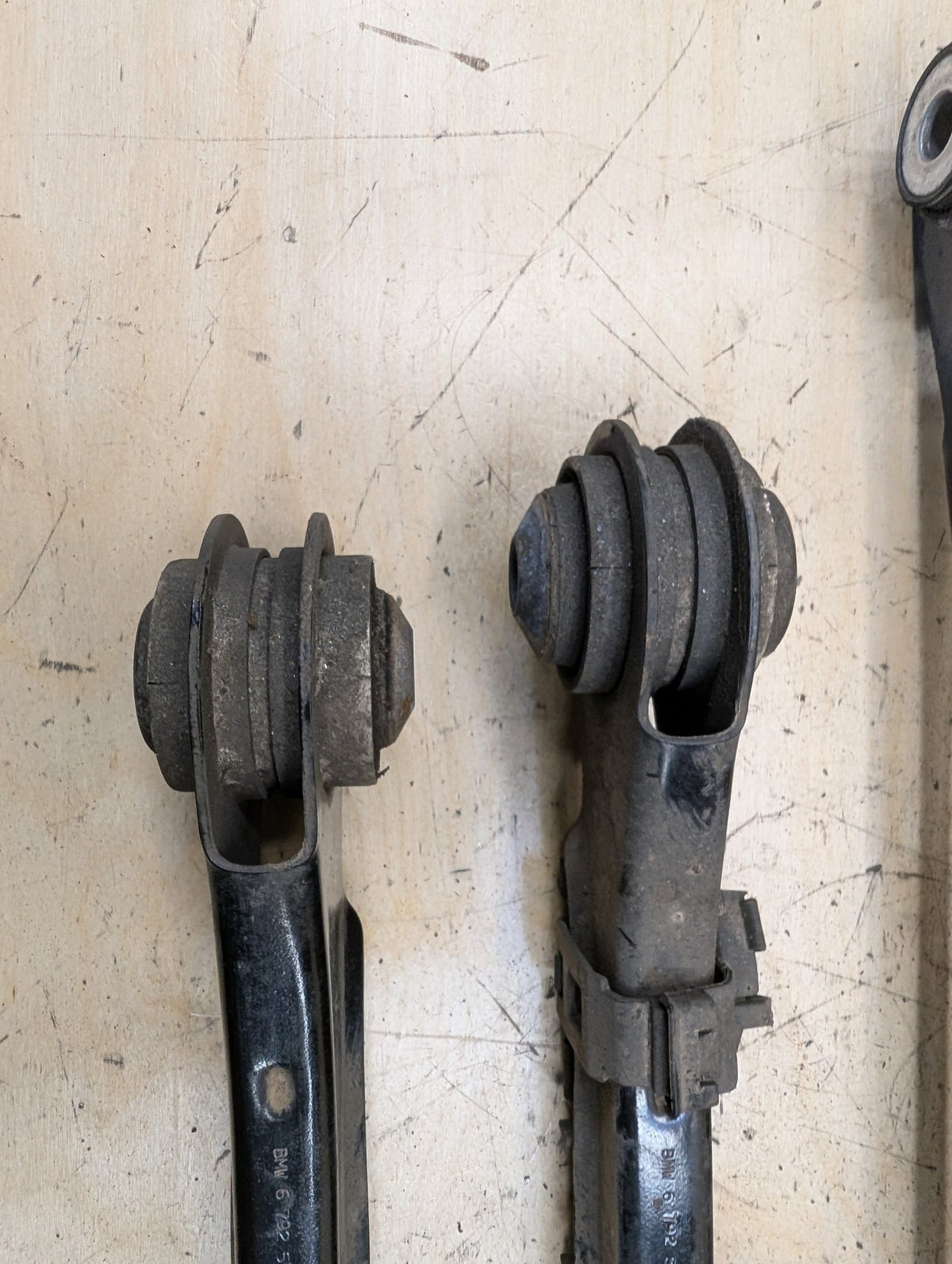 2012-2018 BMW 328i F30 Rear Left Driver Control Arms SET 6792540