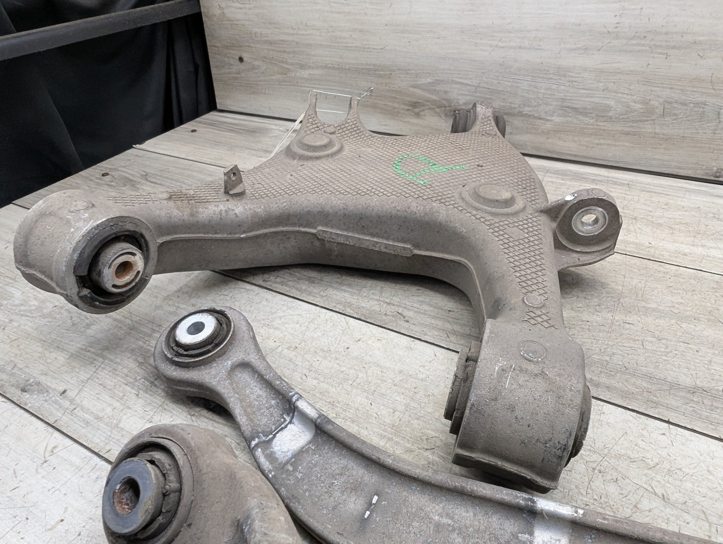2011-2016 BMW 535i F10 Rear Right Passenger Control Arms SET 6784350