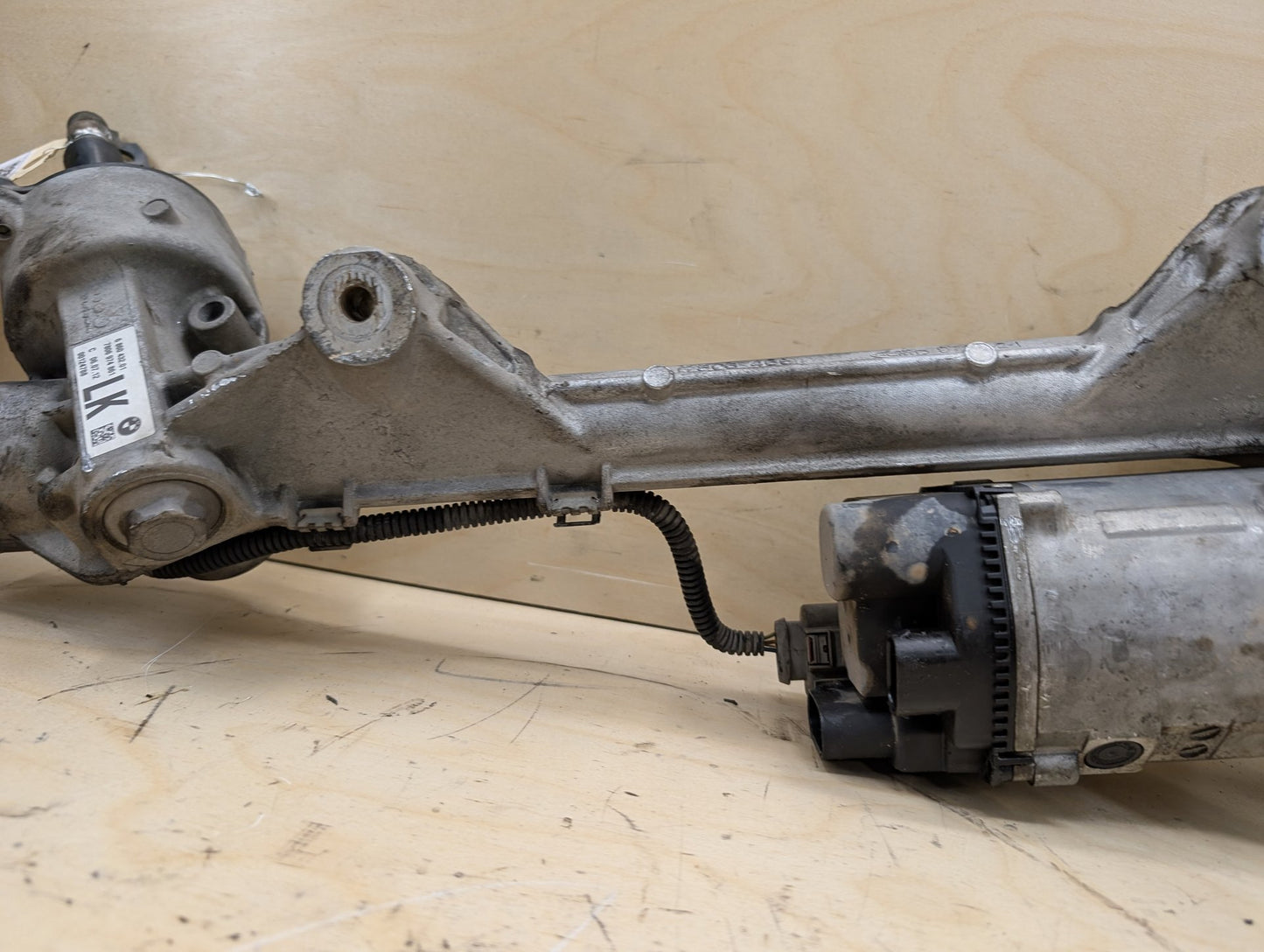 2012-2018 BMW 328i F30 Steering Gear Rack & Pinion 6860432