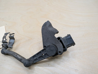 2007-2013 BMW 335i E93 Suspension Height Level Sensor 6778813