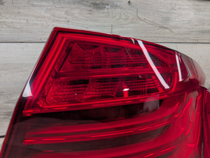 2011 - 2016 BMW 528i F10 Rear Right Passenger Outer Tail Light 7312708 N20B20O0