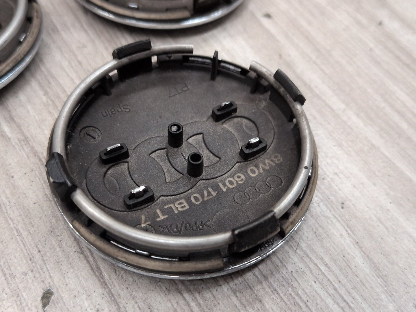 2018-2023 Audi S4 B9 - Wheel Rim Hub Center Cap SET PN: 8W0601170BL