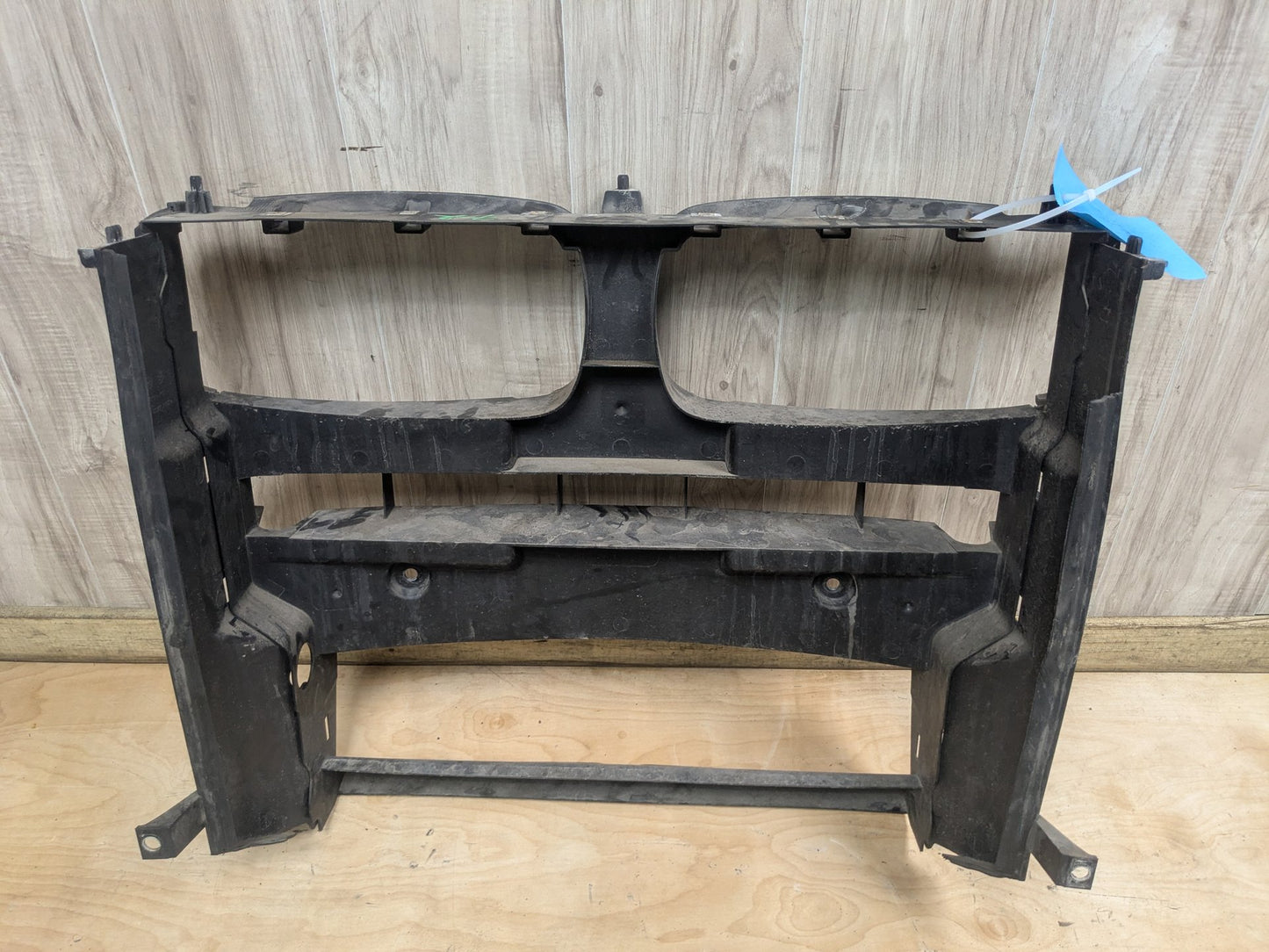2015-2018 BMW X5 F85 Front Radiator Cover Air Duct Panel 8056233