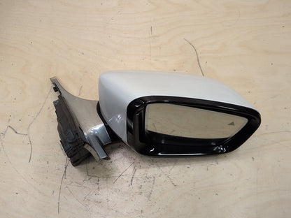 16-22 OEM BMW G12 740 Front Right Passenger Side Mirror Heated w/ Camera White A96