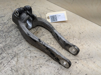 2018-2023 BMW M550i G30 Front Right Spring Strut Shock Absorber Bracket 6861200
