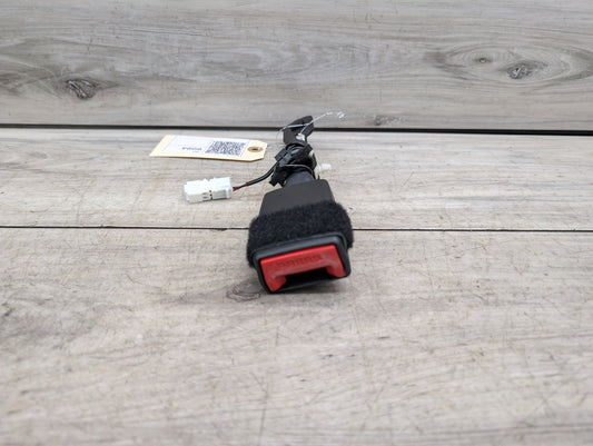 OEM BMW F90 G11 G12 G30 530 540 M550 750 M5 Front Left or Right Seatbelt Buckle