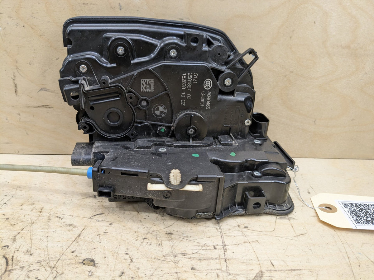 2016-2019 BMW 740Li G12 Front Right Passenger Door Latch Lock Actuator 2581897 OEM