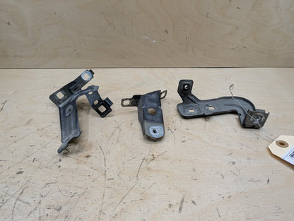 15-20 OEM BMW F80 F82 F83 M3 M4 Left Driver Fender Bracket Mount Carrier SET