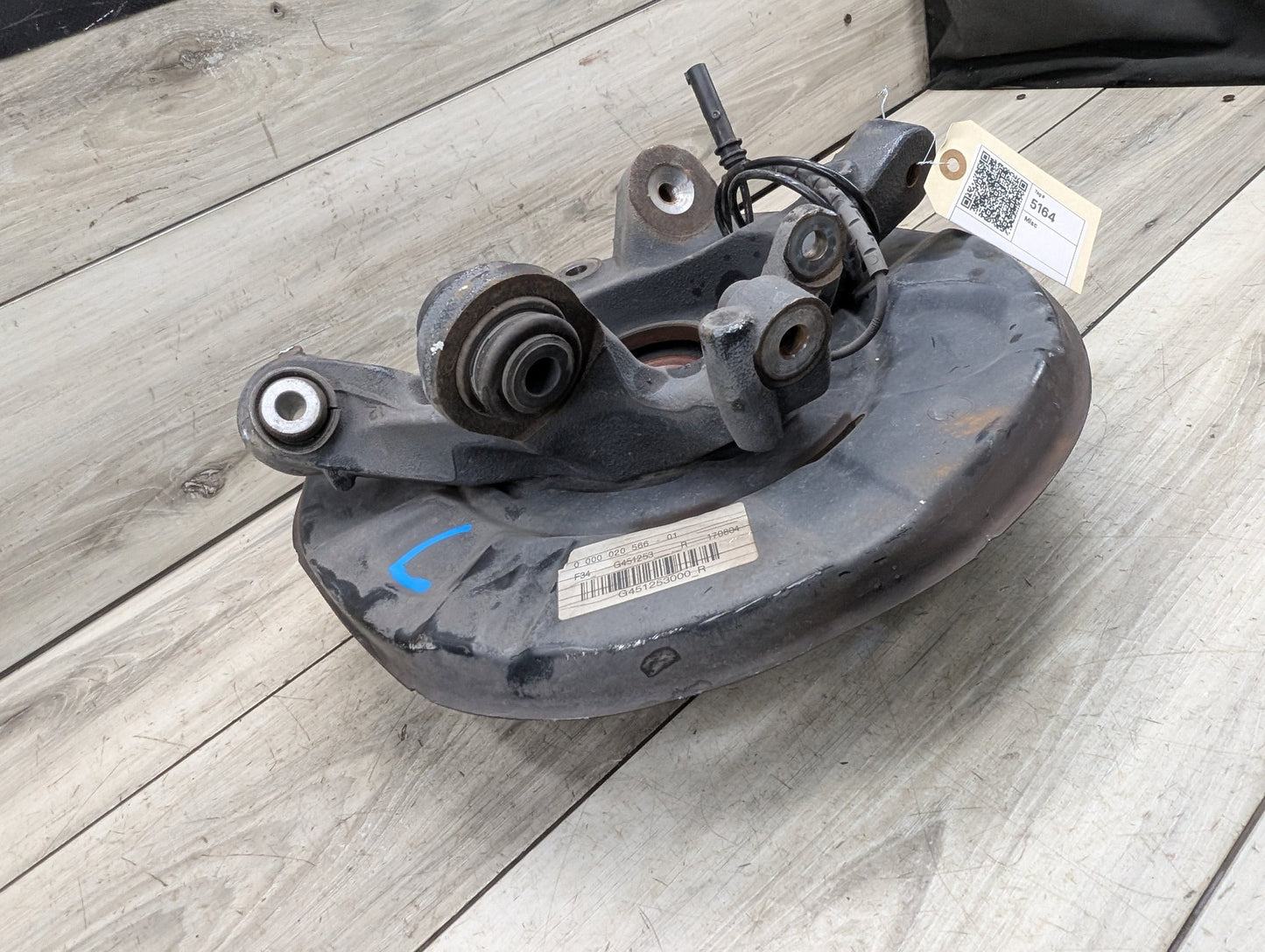 2014-2019 BMW 340 F34 Rear Right Passenger Spindle Knuckle w/ Bearing 6798984