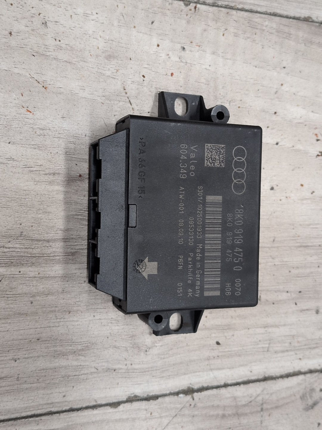 2010-2016 Audi S4 B8 PDC Park Assist Control Module 8K0919475Q OEM