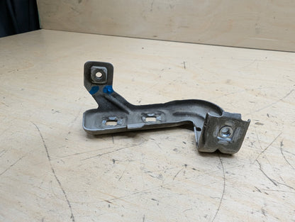 15-20 OEM BMW F80 F82 F83 M3 M4 Left Driver Fender Bracket Mount Carrier SET